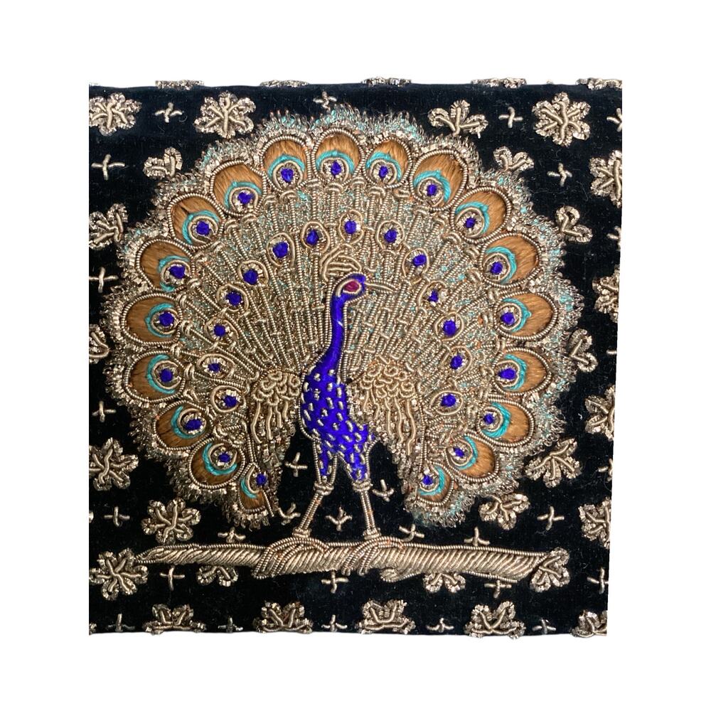 VTG Clutch Women’s 1Size Velvet With Gold Color Embroidery Peacock Motif Black